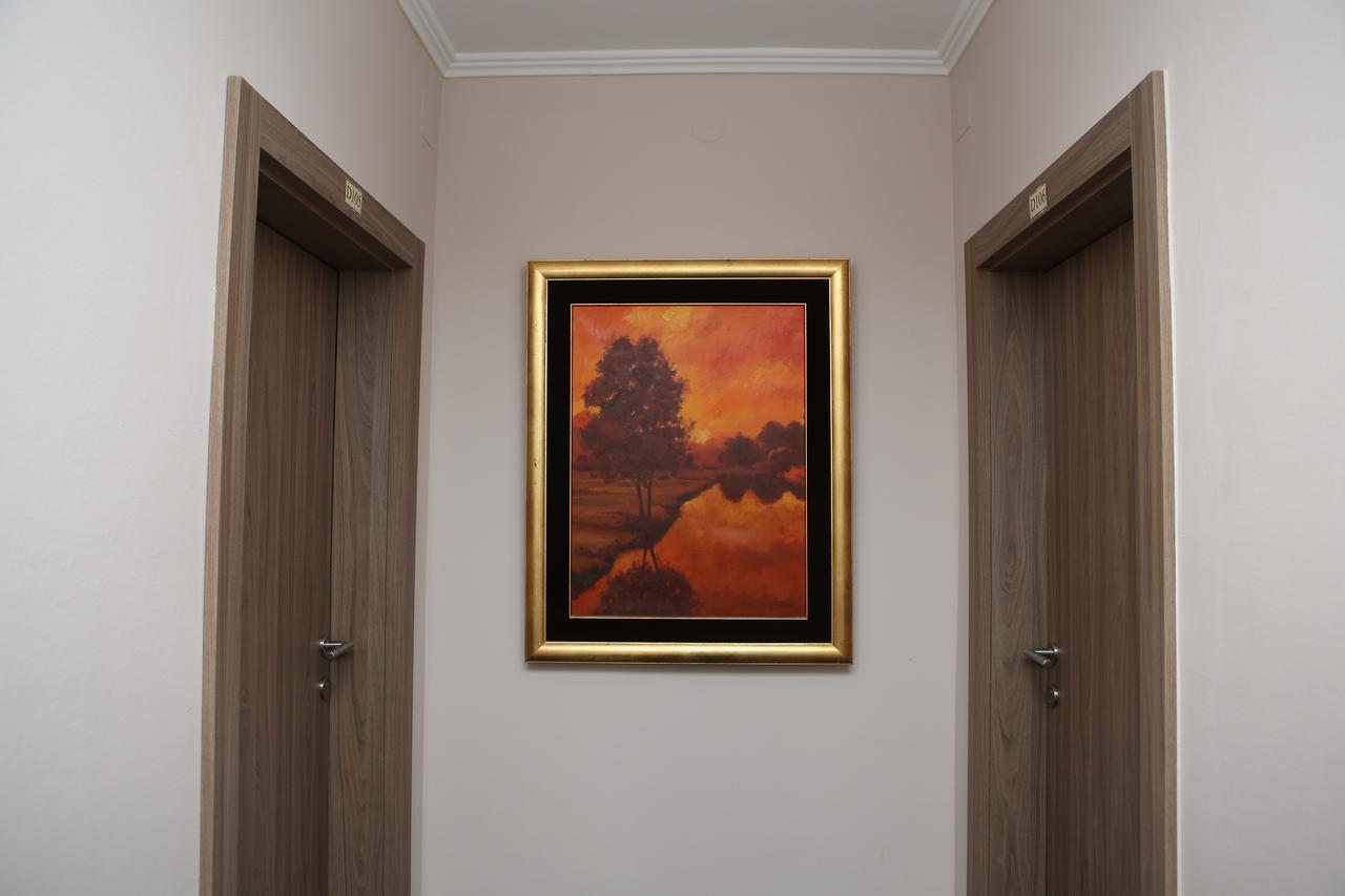Hotel Ana 3*